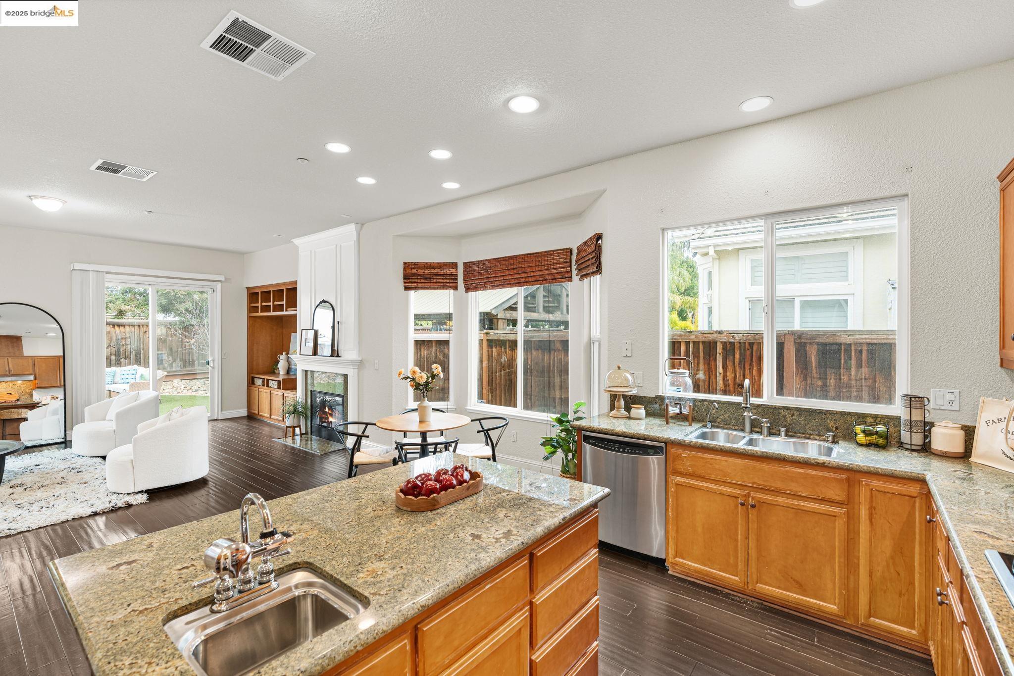 Detail Gallery Image 17 of 59 For 1839 Elizabeth Way, Brentwood,  CA 94513 - 4 Beds | 2/1 Baths