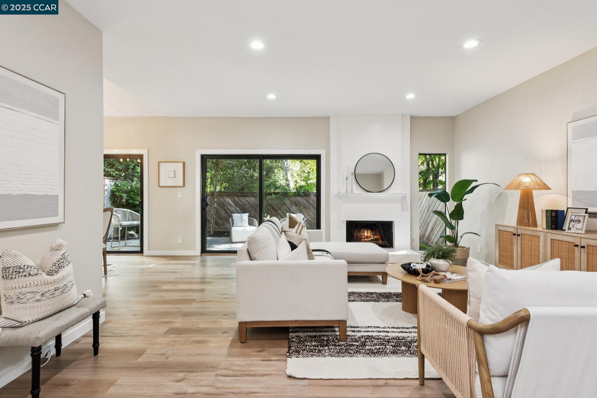 Photo #5: 41119248 Listing: Photo #5