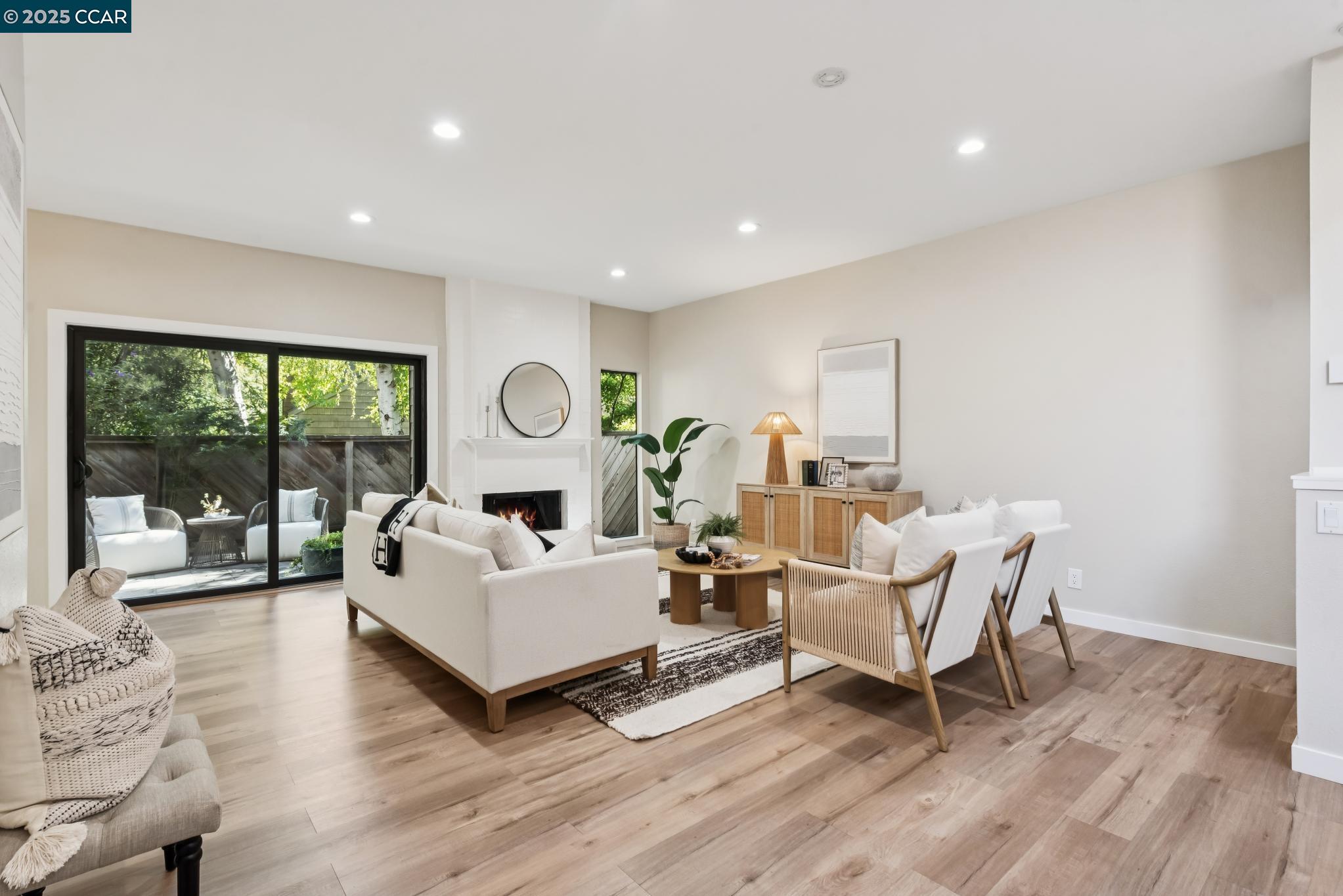 Photo #6: 41119248 Listing: Photo #6