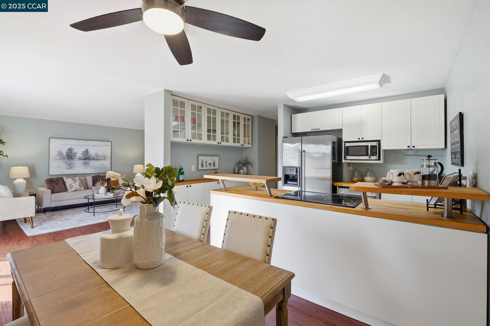 Detail Gallery Image 4 of 25 For 2890 Treat Blvd #5,  Concord,  CA 94518 - 2 Beds | 1 Baths