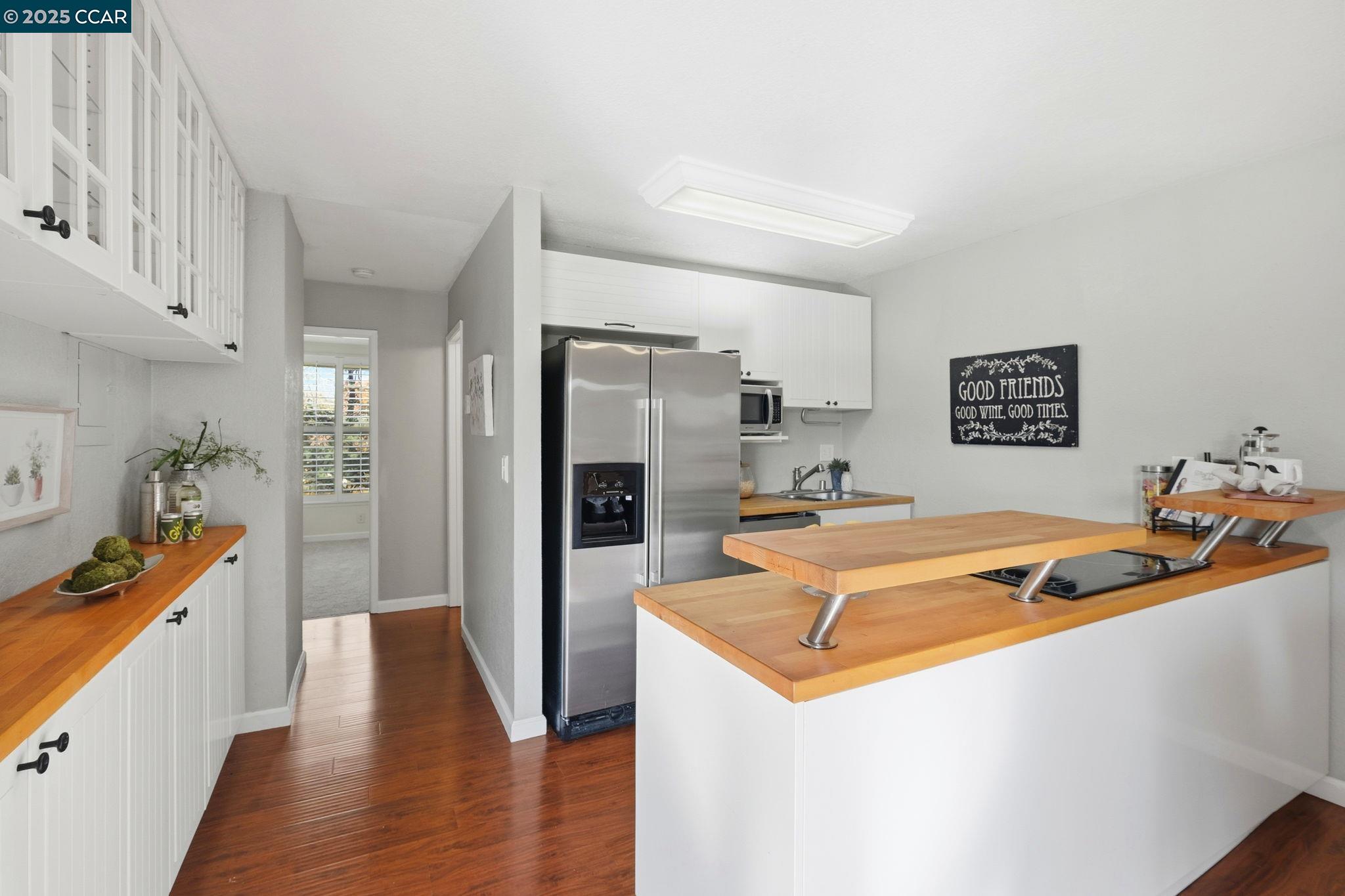 Detail Gallery Image 5 of 25 For 2890 Treat Blvd #5,  Concord,  CA 94518 - 2 Beds | 1 Baths