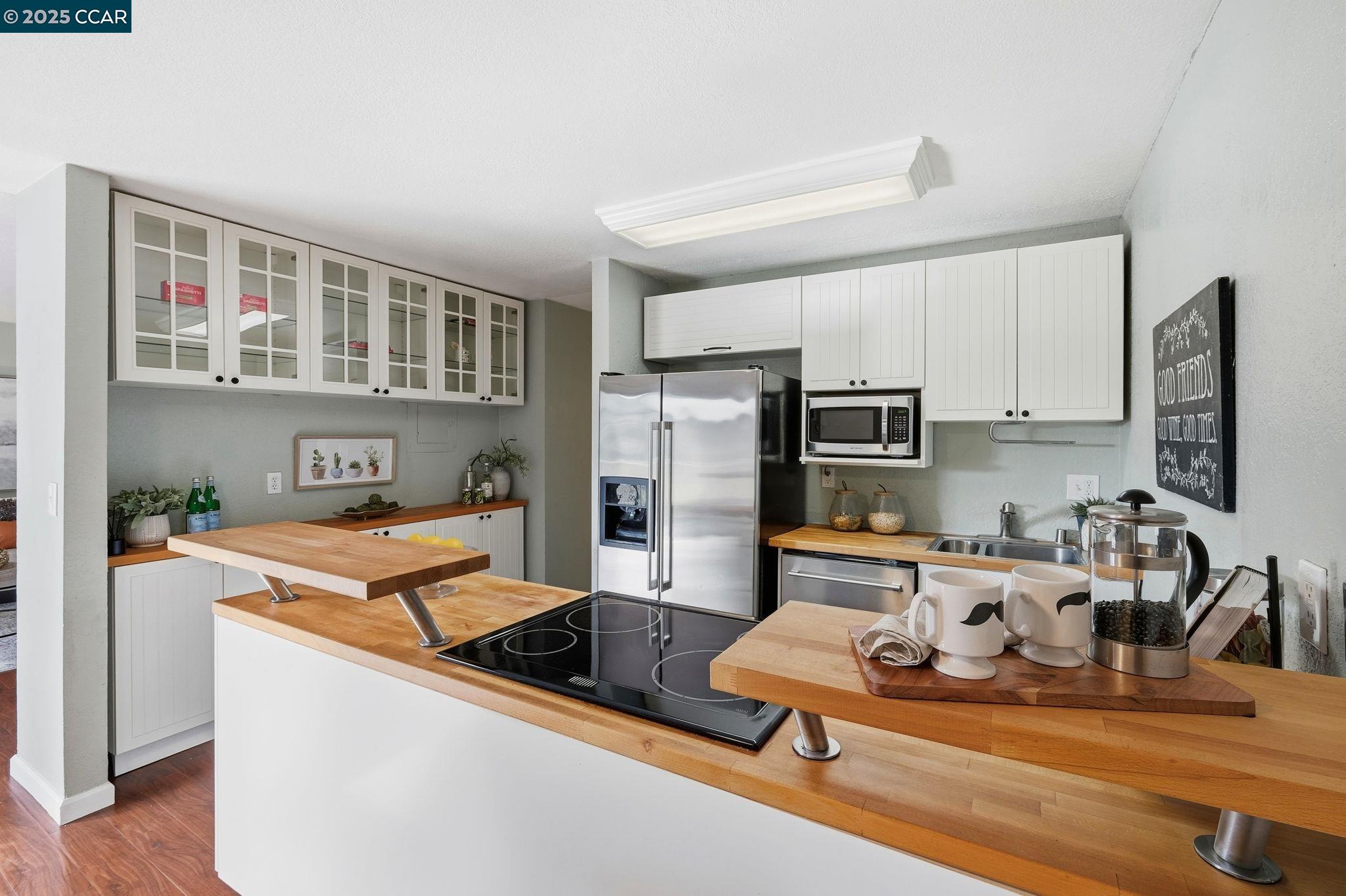 Detail Gallery Image 7 of 25 For 2890 Treat Blvd #5,  Concord,  CA 94518 - 2 Beds | 1 Baths