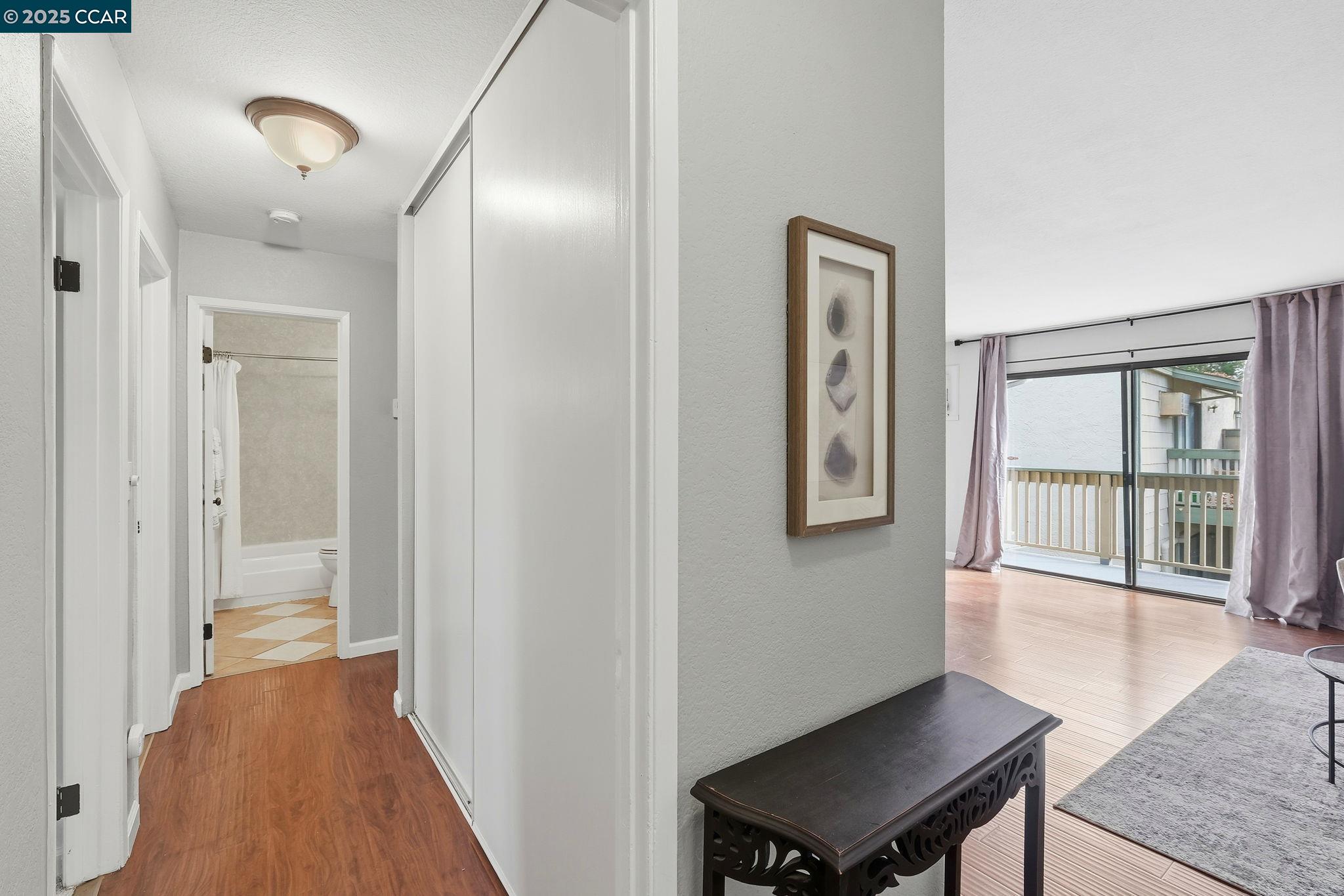 Detail Gallery Image 8 of 25 For 2890 Treat Blvd #5,  Concord,  CA 94518 - 2 Beds | 1 Baths