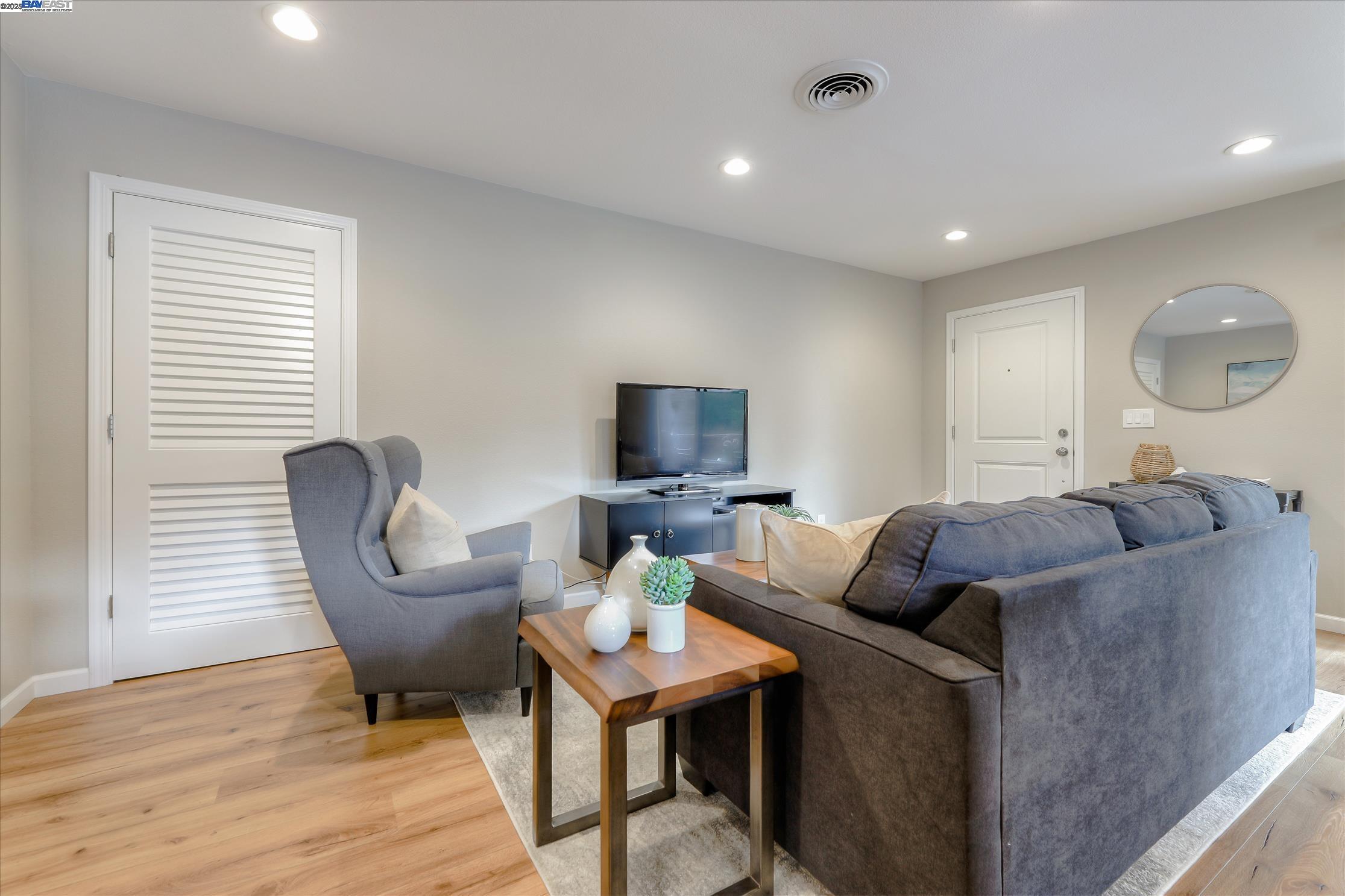 Detail Gallery Image 5 of 14 For 40 Casa Maria Ct, Alamo,  CA 94507 - 2 Beds | 1 Baths