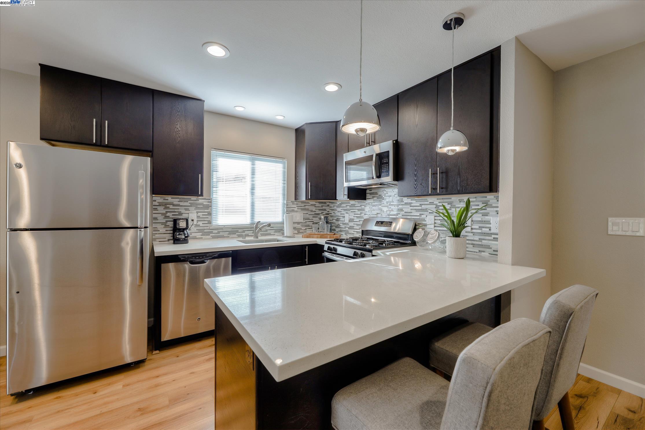 Detail Gallery Image 7 of 14 For 40 Casa Maria Ct, Alamo,  CA 94507 - 2 Beds | 1 Baths