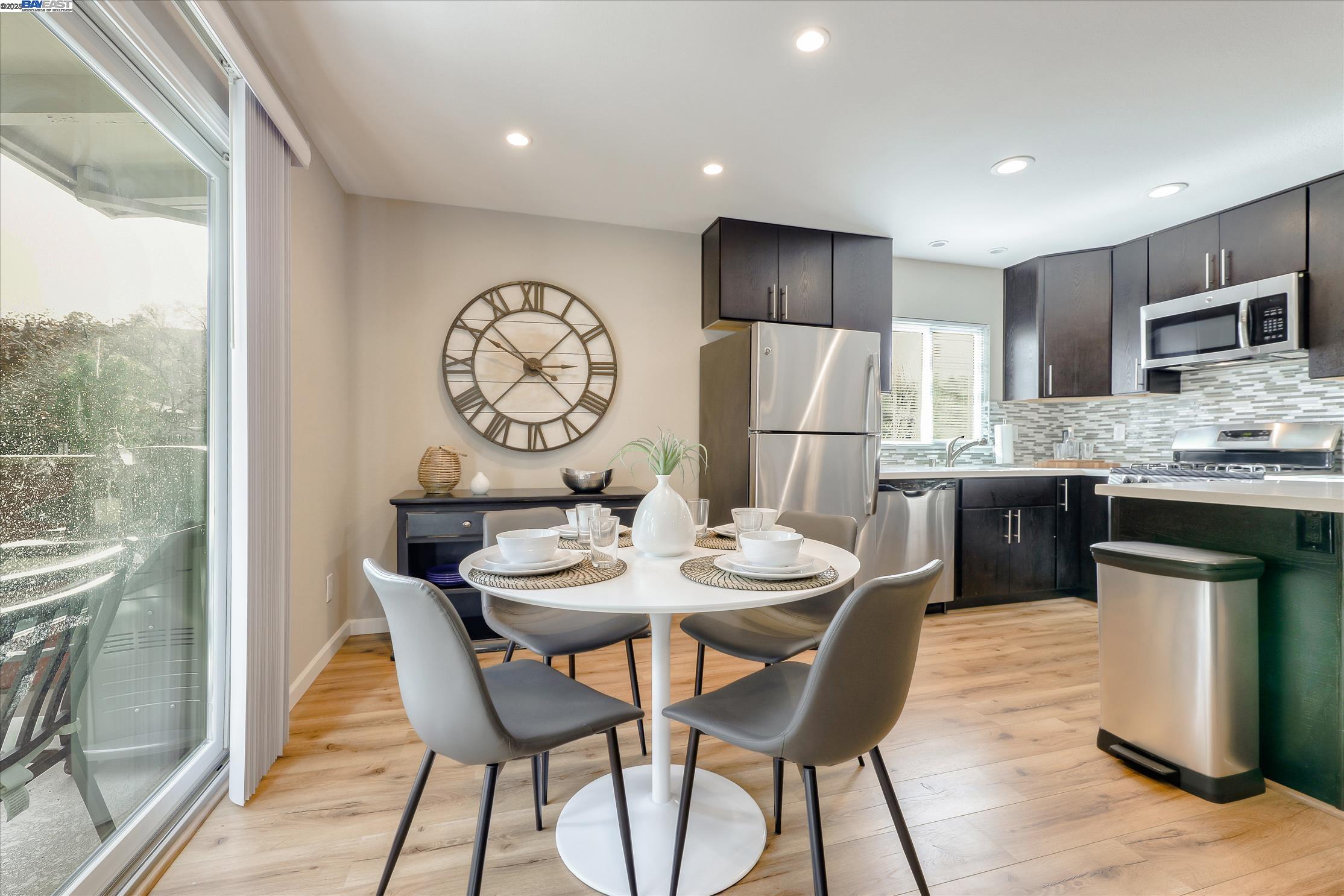 Detail Gallery Image 9 of 14 For 40 Casa Maria Ct, Alamo,  CA 94507 - 2 Beds | 1 Baths