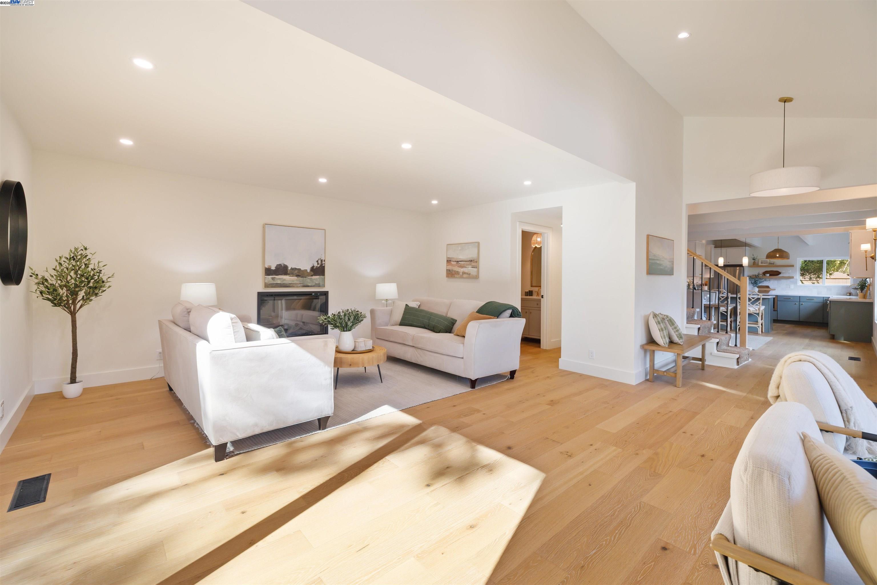 Detail Gallery Image 11 of 59 For 620 Manzanita Ave, Boulder Creek,  CA 95006 - 4 Beds | 3/1 Baths