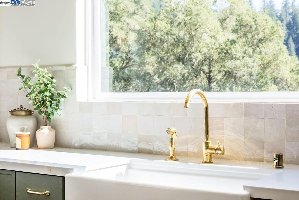 Detail Gallery Image 12 of 59 For 620 Manzanita Ave, Boulder Creek,  CA 95006 - 4 Beds | 3/1 Baths