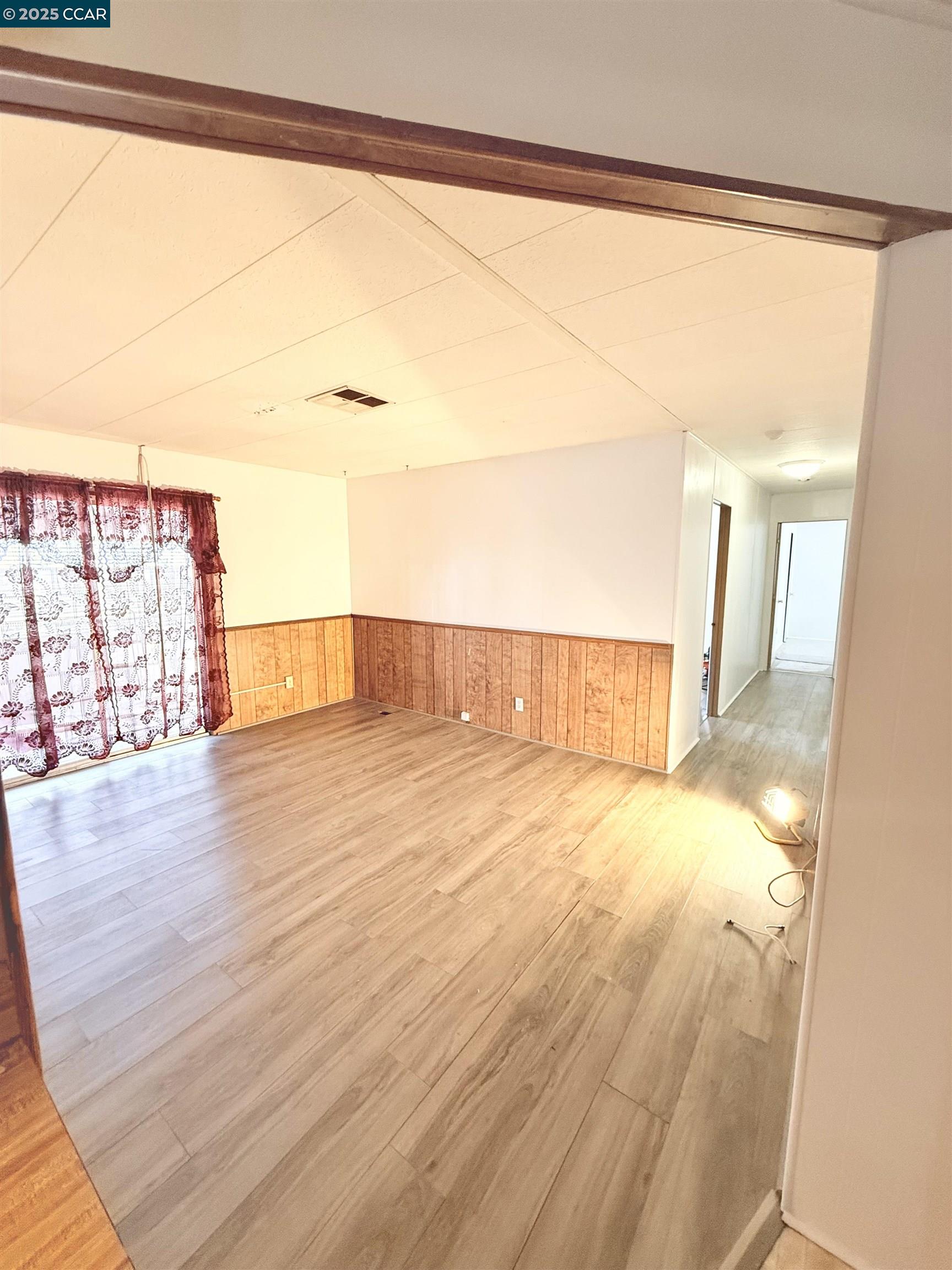 Detail Gallery Image 2 of 10 For 9 9 Palm Drive, Pittsburg,  CA 94565 - 2 Beds | 2 Baths