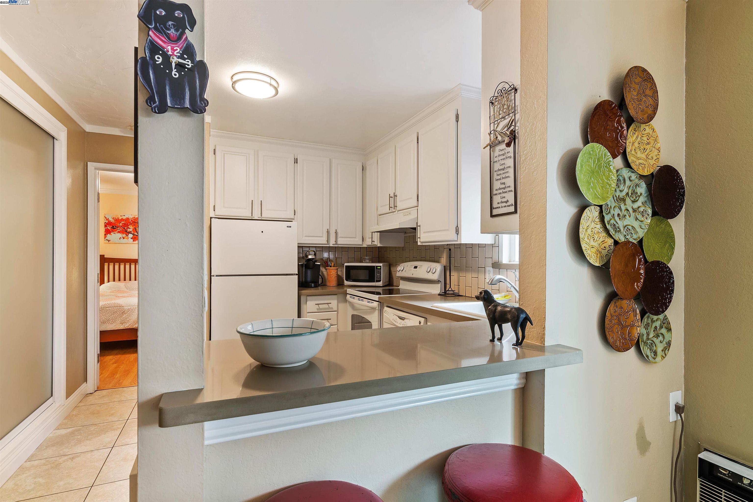 Detail Gallery Image 12 of 22 For 385 Camelback Rd #2,  Pleasant Hill,  CA 94523 - 1 Beds | 1 Baths