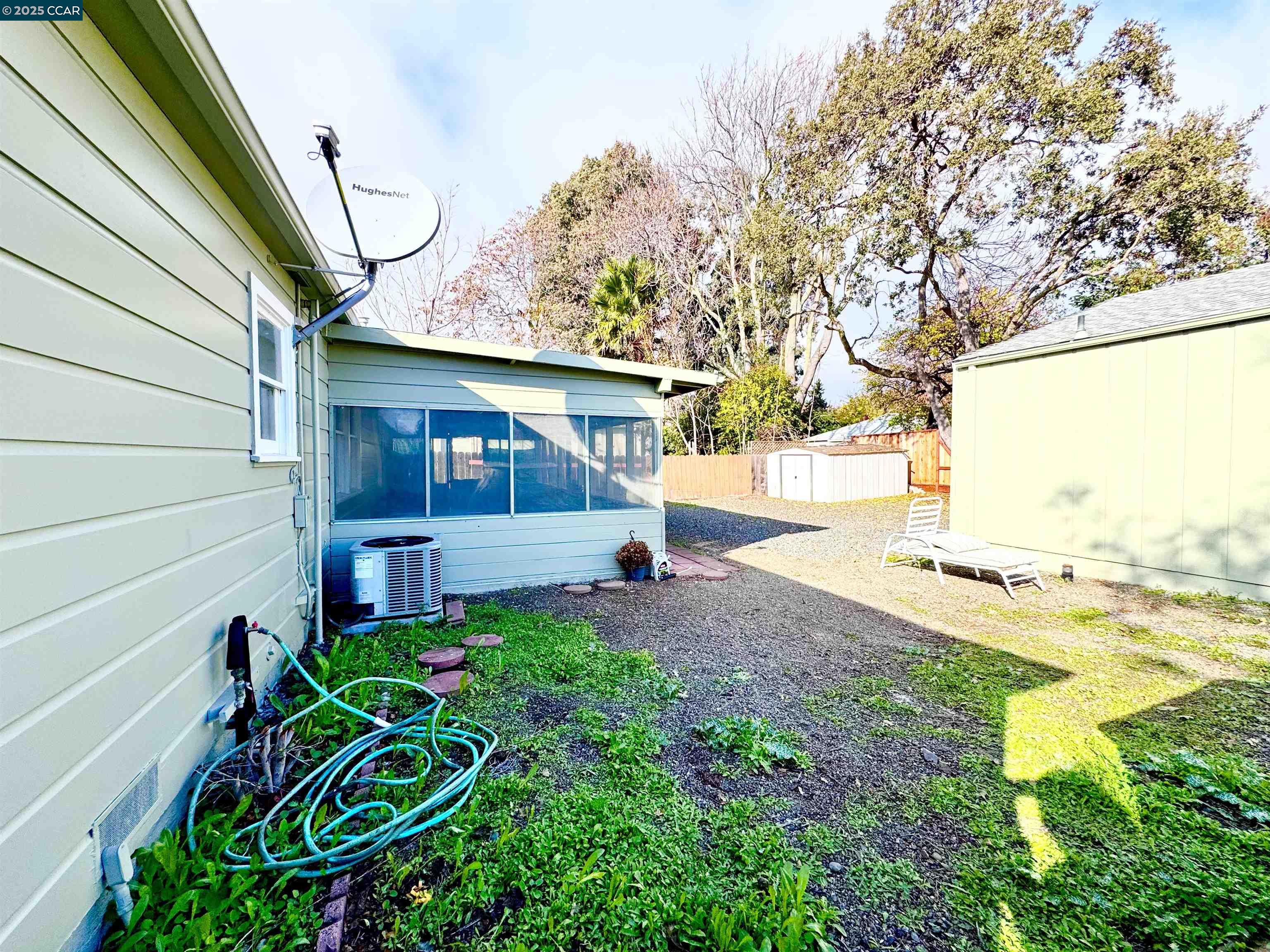 Detail Gallery Image 21 of 25 For 1834 Venice Dr, Concord,  CA 94519 - 3 Beds | 1 Baths