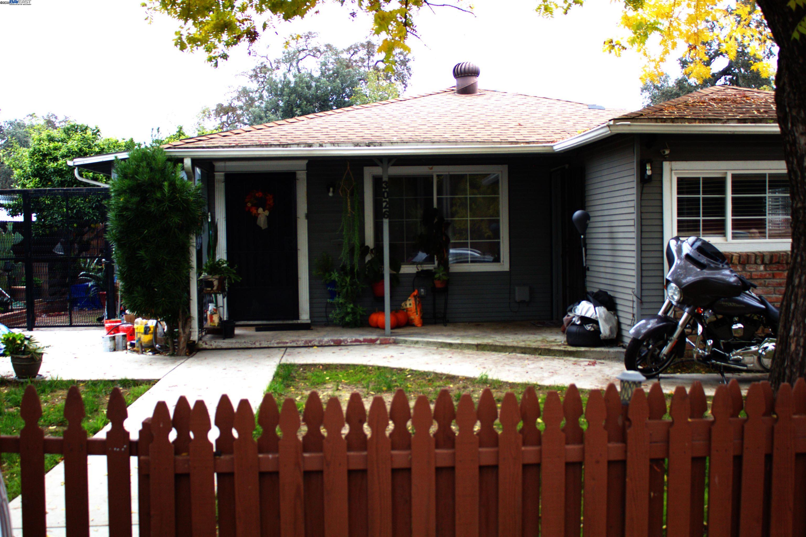 Front Image Thumbnail for BE41119269