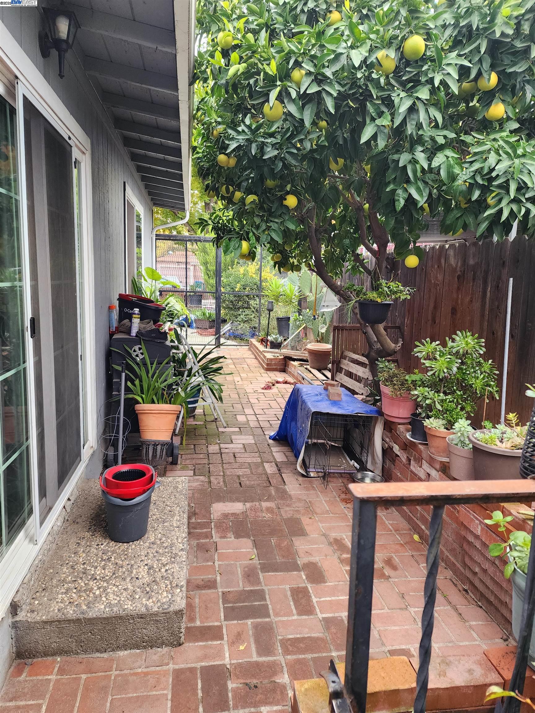 Detail Gallery Image 15 of 17 For 3026 N American, Stockton,  CA 95204 - 2 Beds | 2 Baths