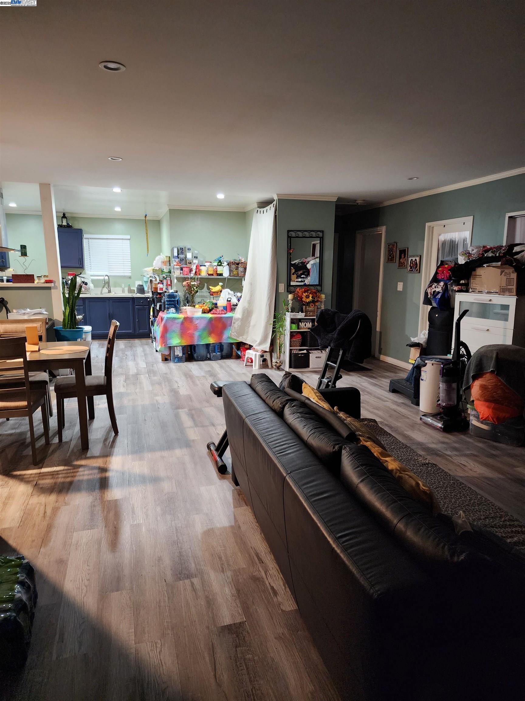 Detail Gallery Image 5 of 17 For 3026 N American, Stockton,  CA 95204 - 2 Beds | 2 Baths