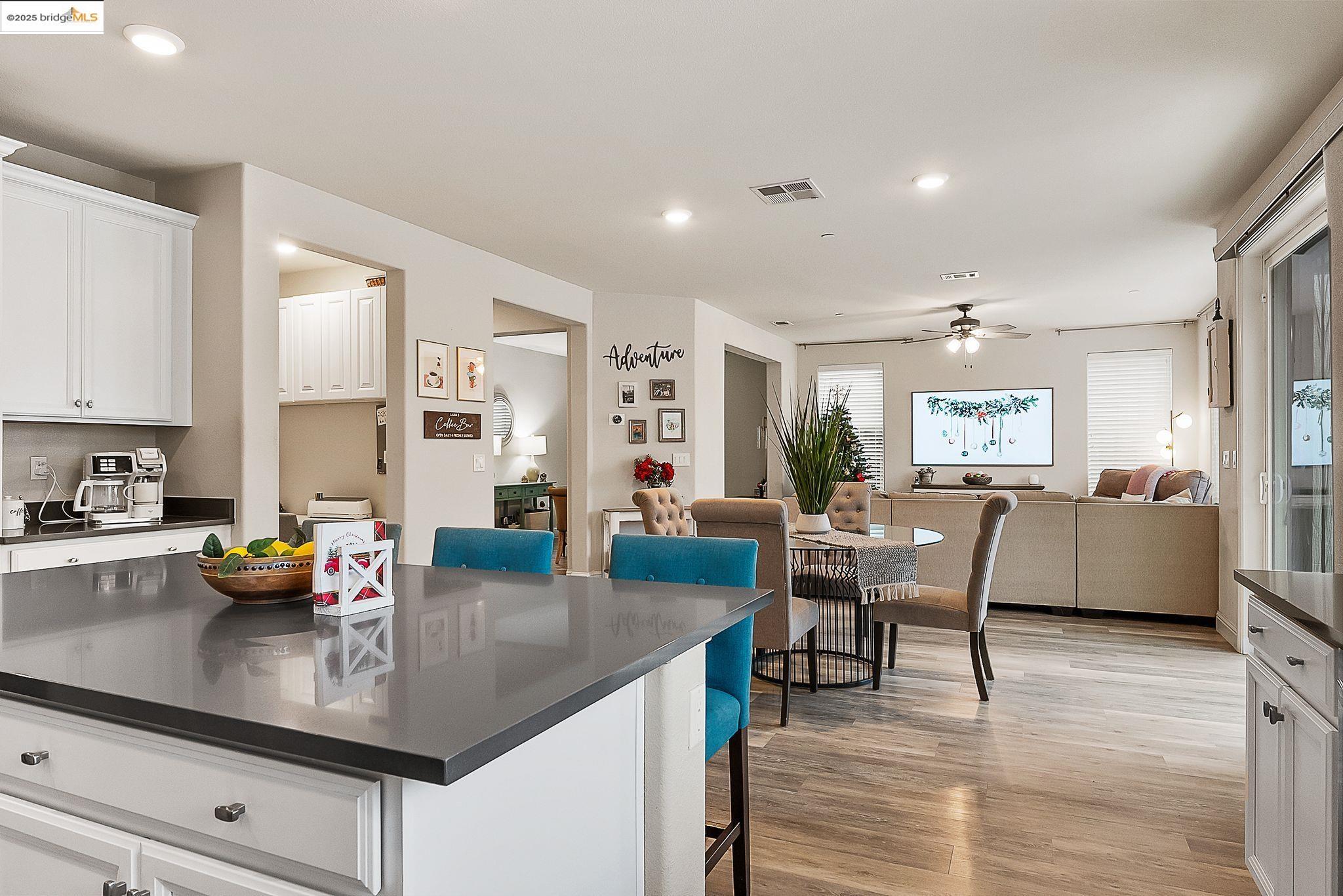 Detail Gallery Image 16 of 51 For 716 Cabada Dr, Brentwood,  CA 94513 - 4 Beds | 3/1 Baths