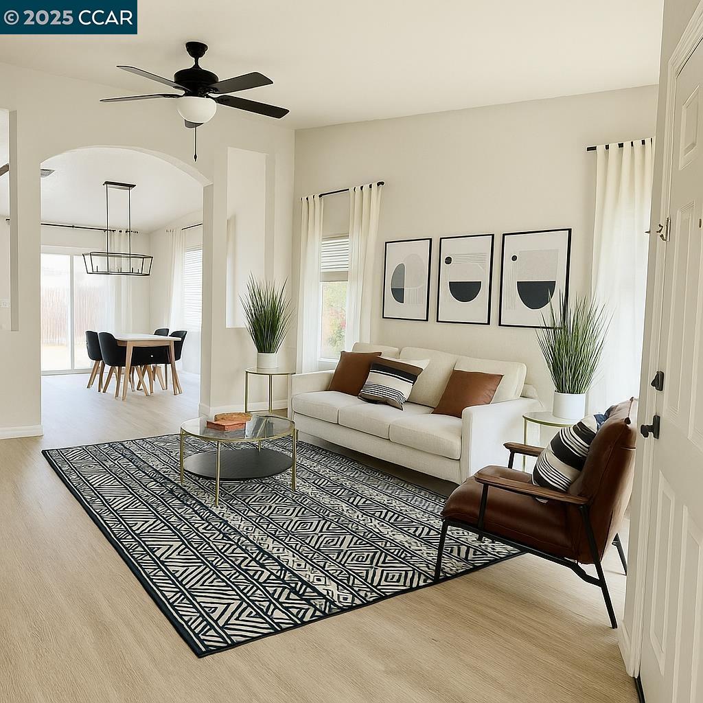 Detail Gallery Image 3 of 9 For 1384 Almador Ter, Atwater,  CA 95301 - 4 Beds | 2 Baths