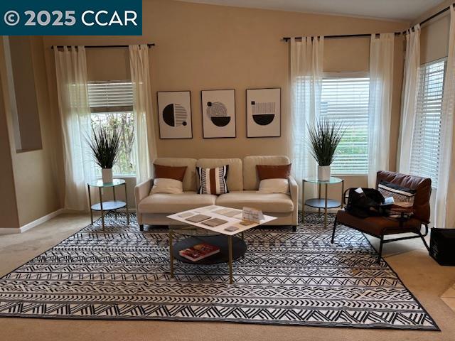 Detail Gallery Image 3 of 17 For 1384 Almador Ter, Atwater,  CA 95301 - 4 Beds | 2 Baths