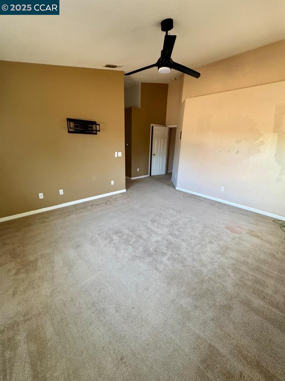 Detail Gallery Image 7 of 9 For 1384 Almador Ter, Atwater,  CA 95301 - 4 Beds | 2 Baths