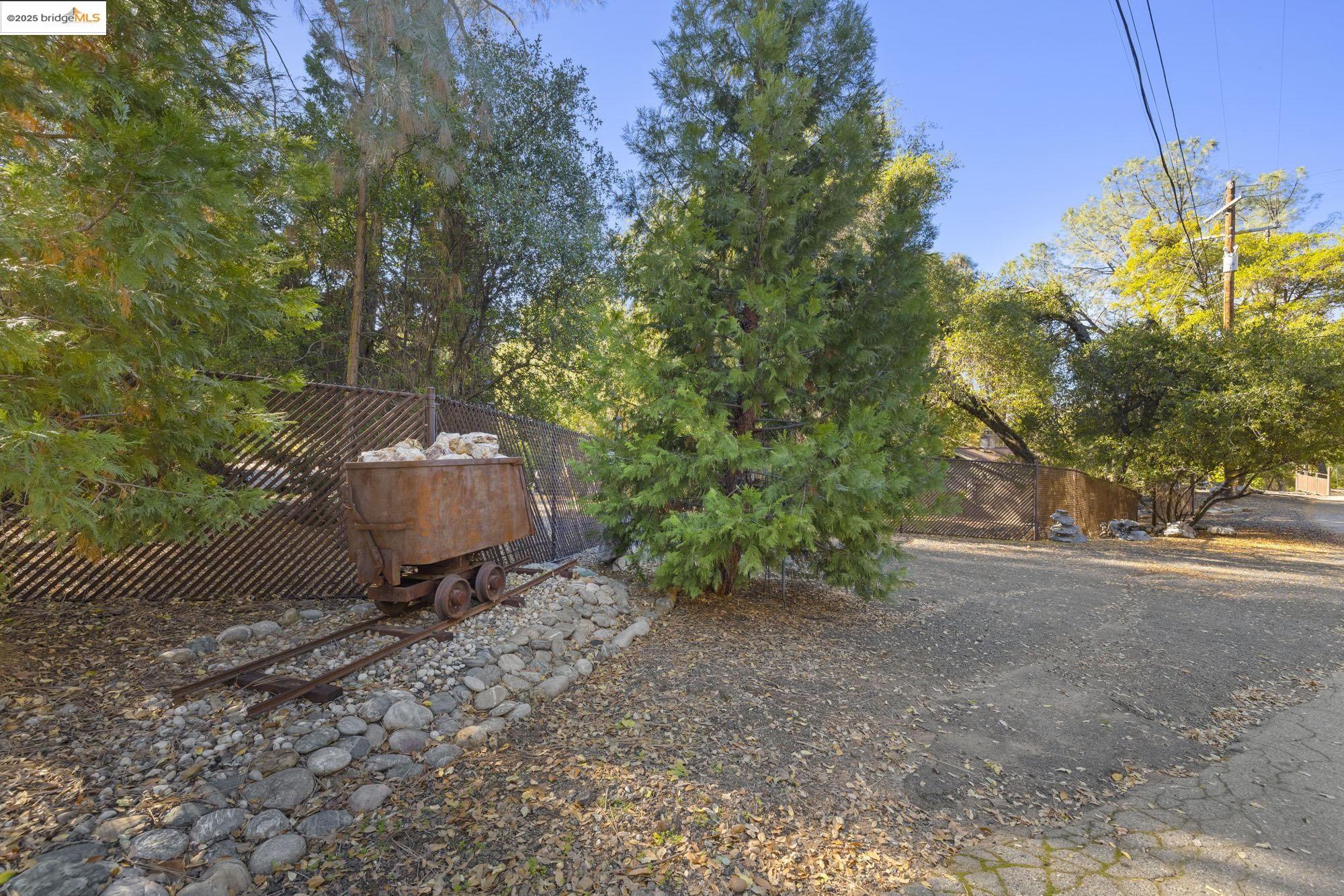 Detail Gallery Image 17 of 40 For Old Bald Mountain Rd., Sonora,  CA 95370 - 5 Beds | 4 Baths