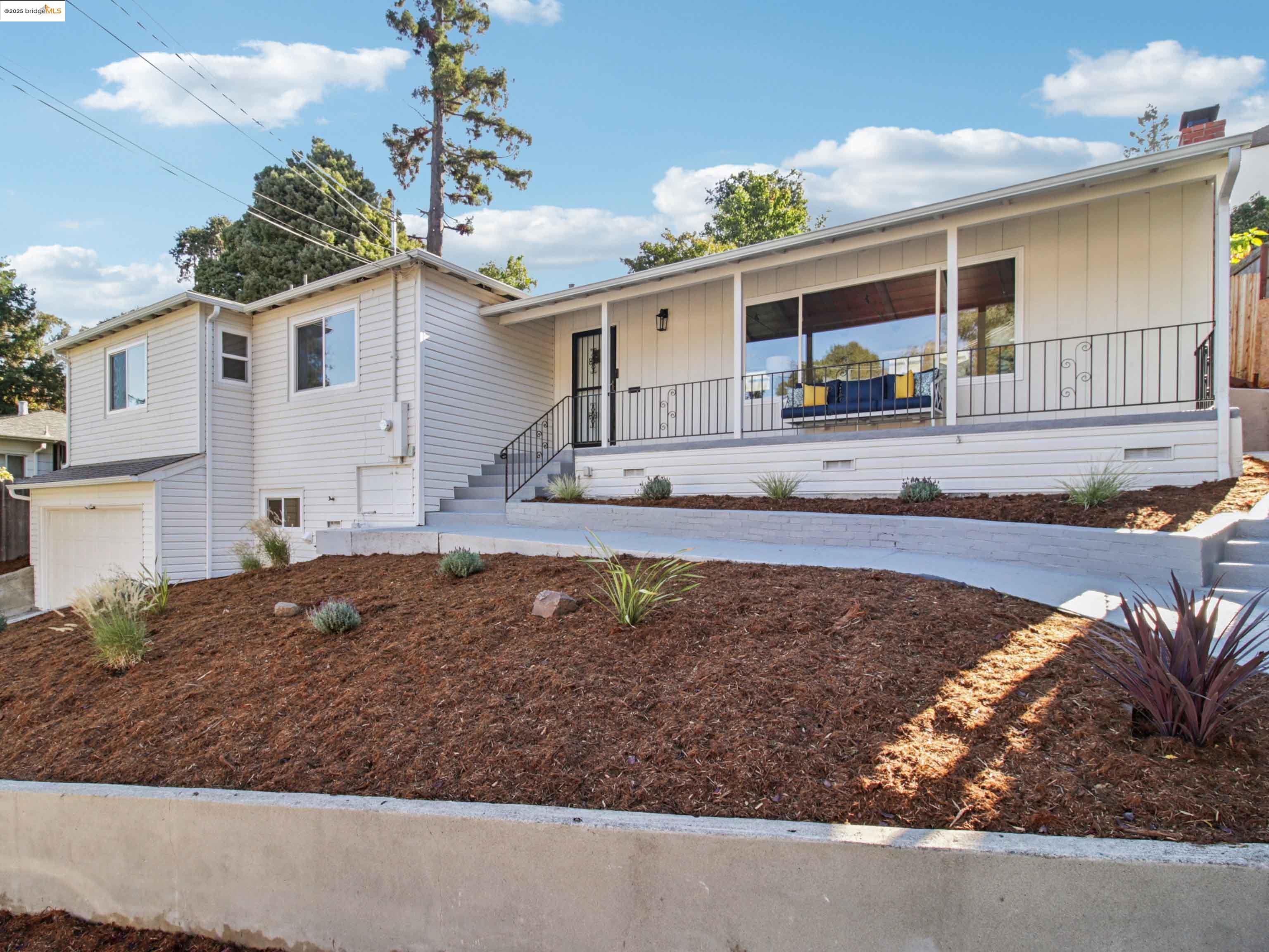 Front Image Thumbnail for EB41119273