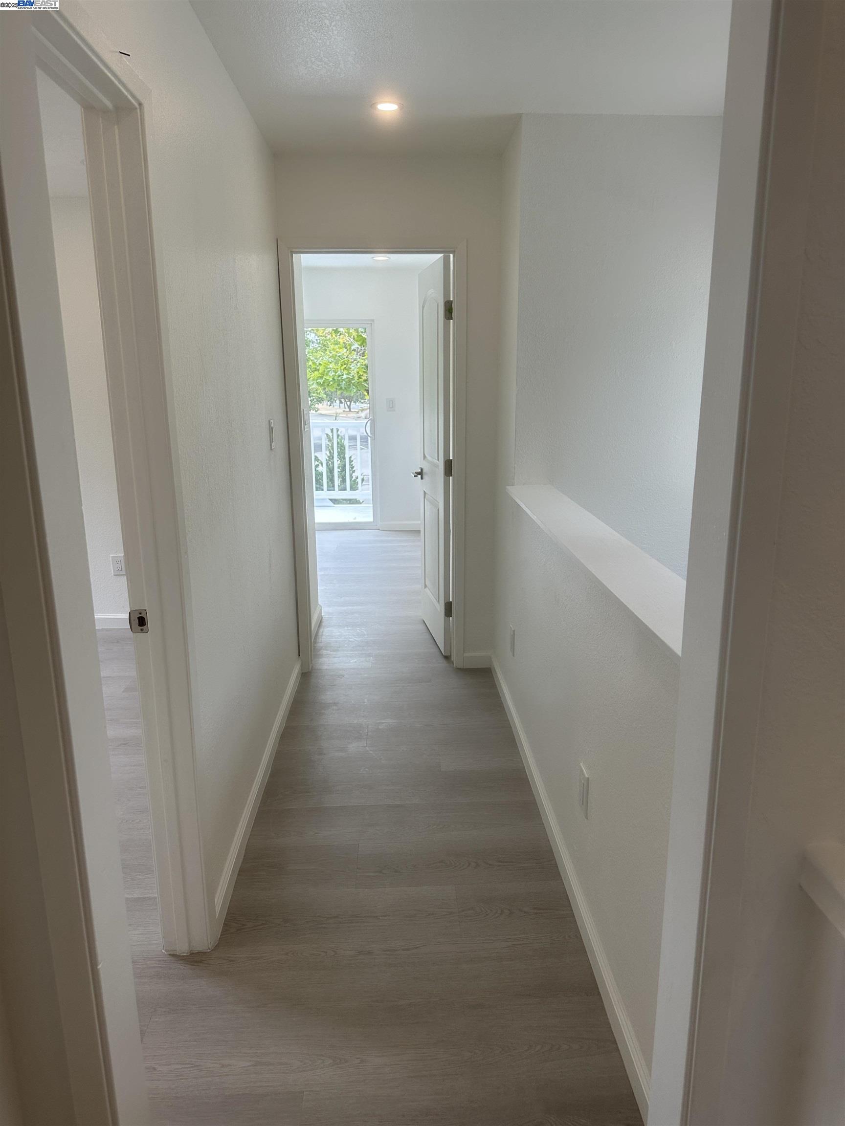 Detail Gallery Image 11 of 18 For , Oakland,  CA 94608-0000 - – Beds | – Baths