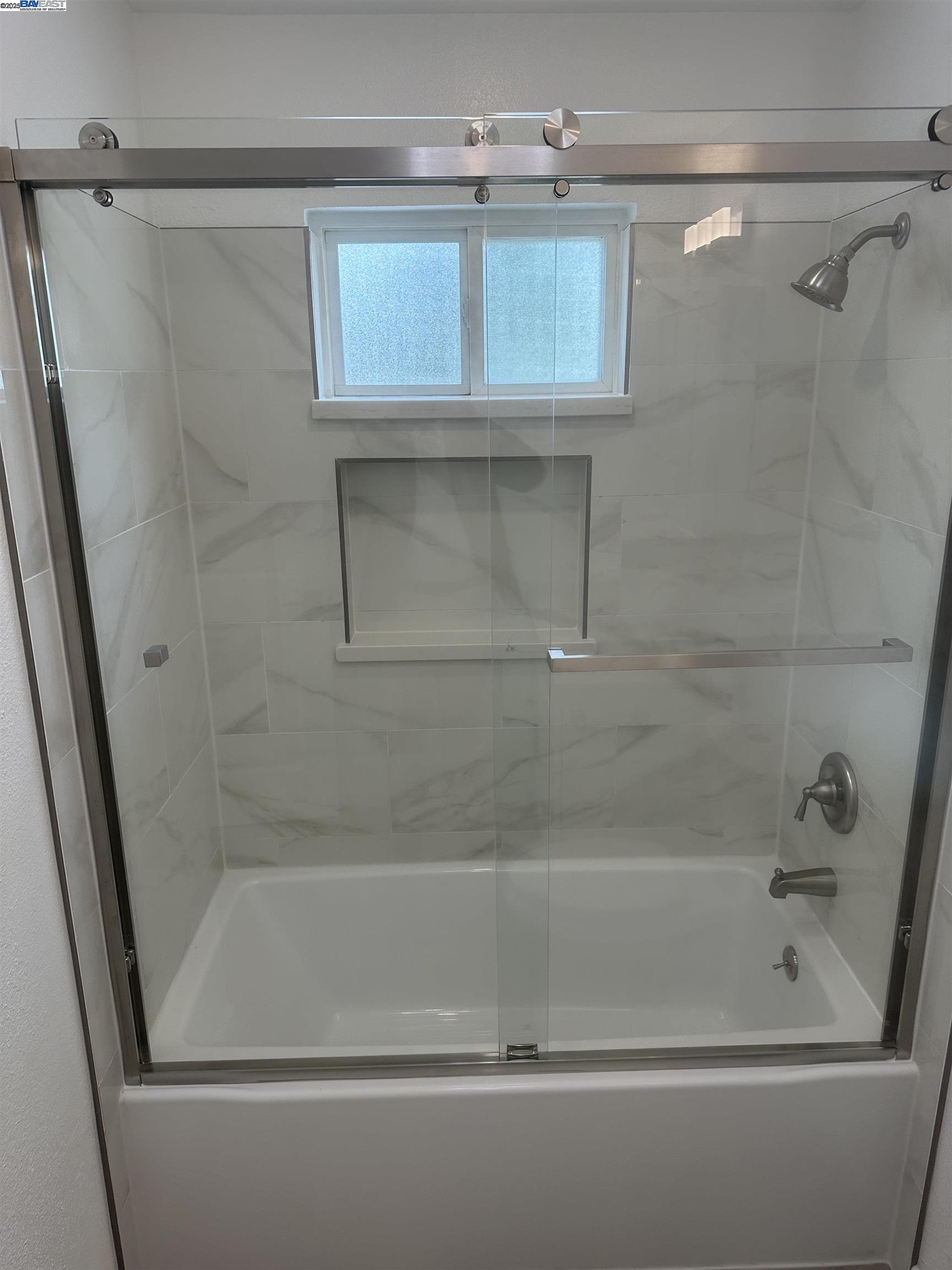 Detail Gallery Image 15 of 18 For , Oakland,  CA 94608-0000 - – Beds | – Baths