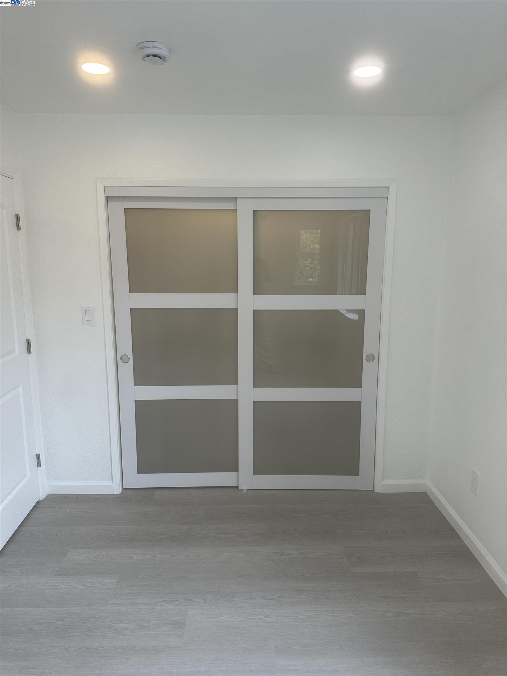 Detail Gallery Image 17 of 18 For , Oakland,  CA 94608-0000 - – Beds | – Baths