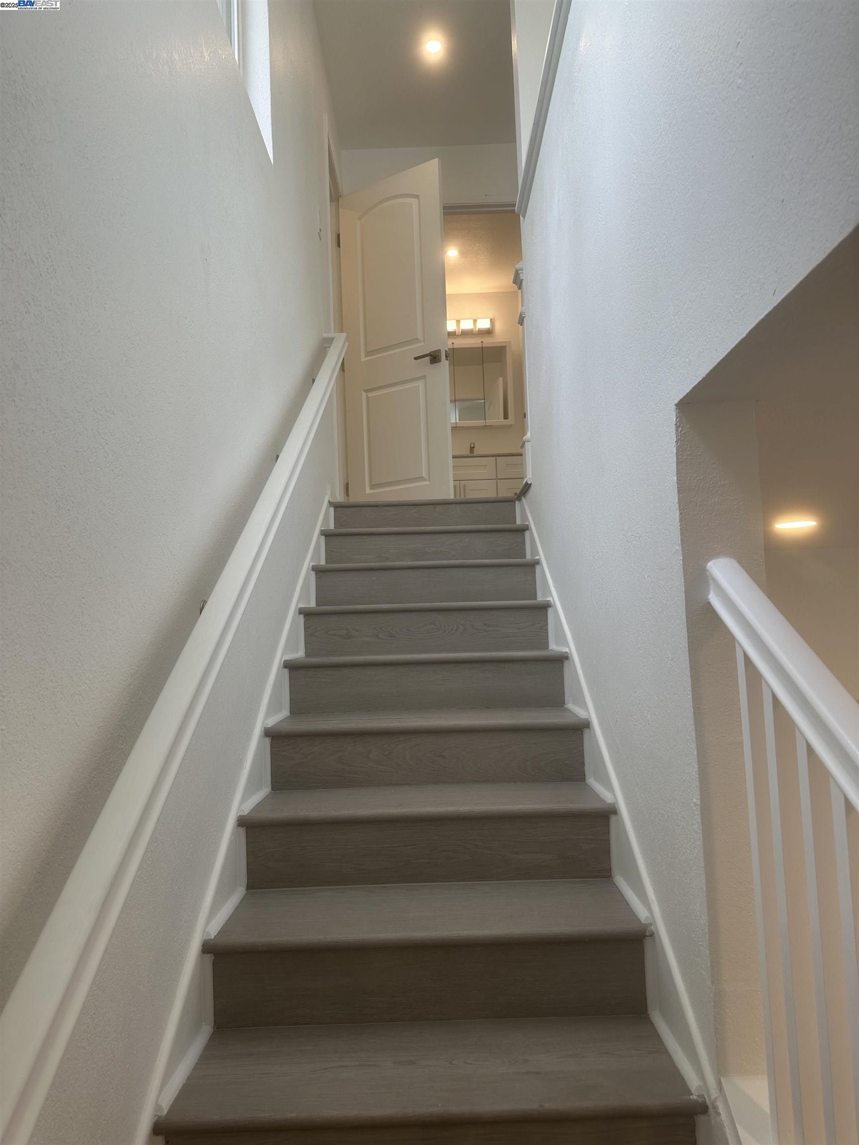 Detail Gallery Image 10 of 18 For , Oakland,  CA 94608-0000 - – Beds | – Baths