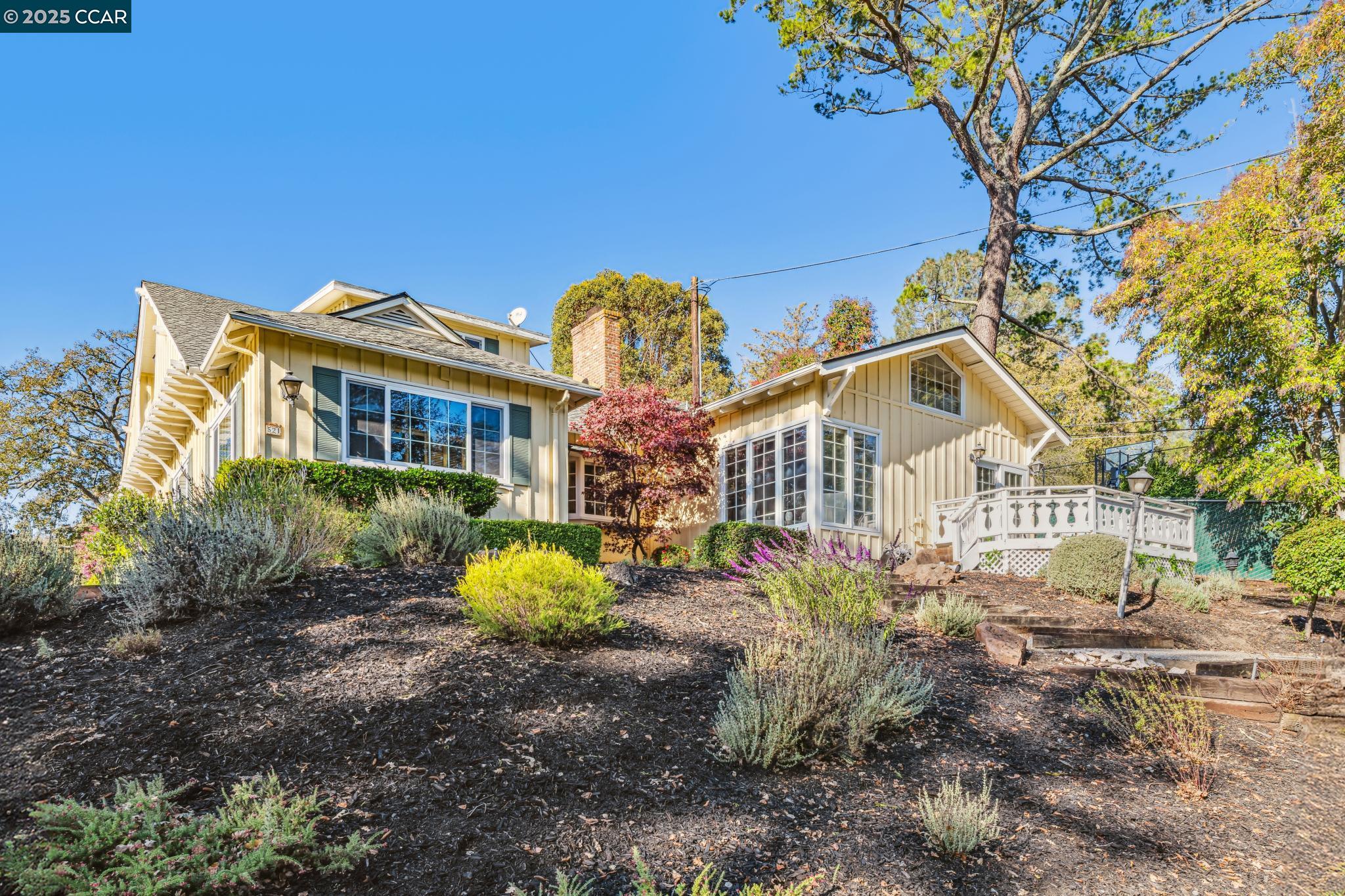 Front Image Thumbnail for CC41119276