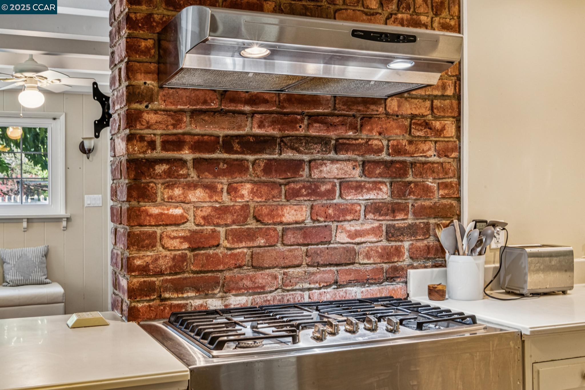 Detail Gallery Image 8 of 11 For 521 El Pintado Rd, Danville,  CA 94526 - 5 Beds | 4 Baths