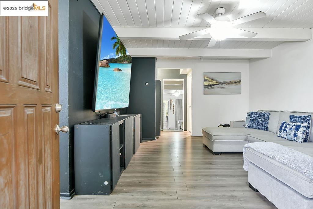 Detail Gallery Image 4 of 26 For 46 Beach Dr, Bay Point,  CA 94565 - 2 Beds | 1 Baths