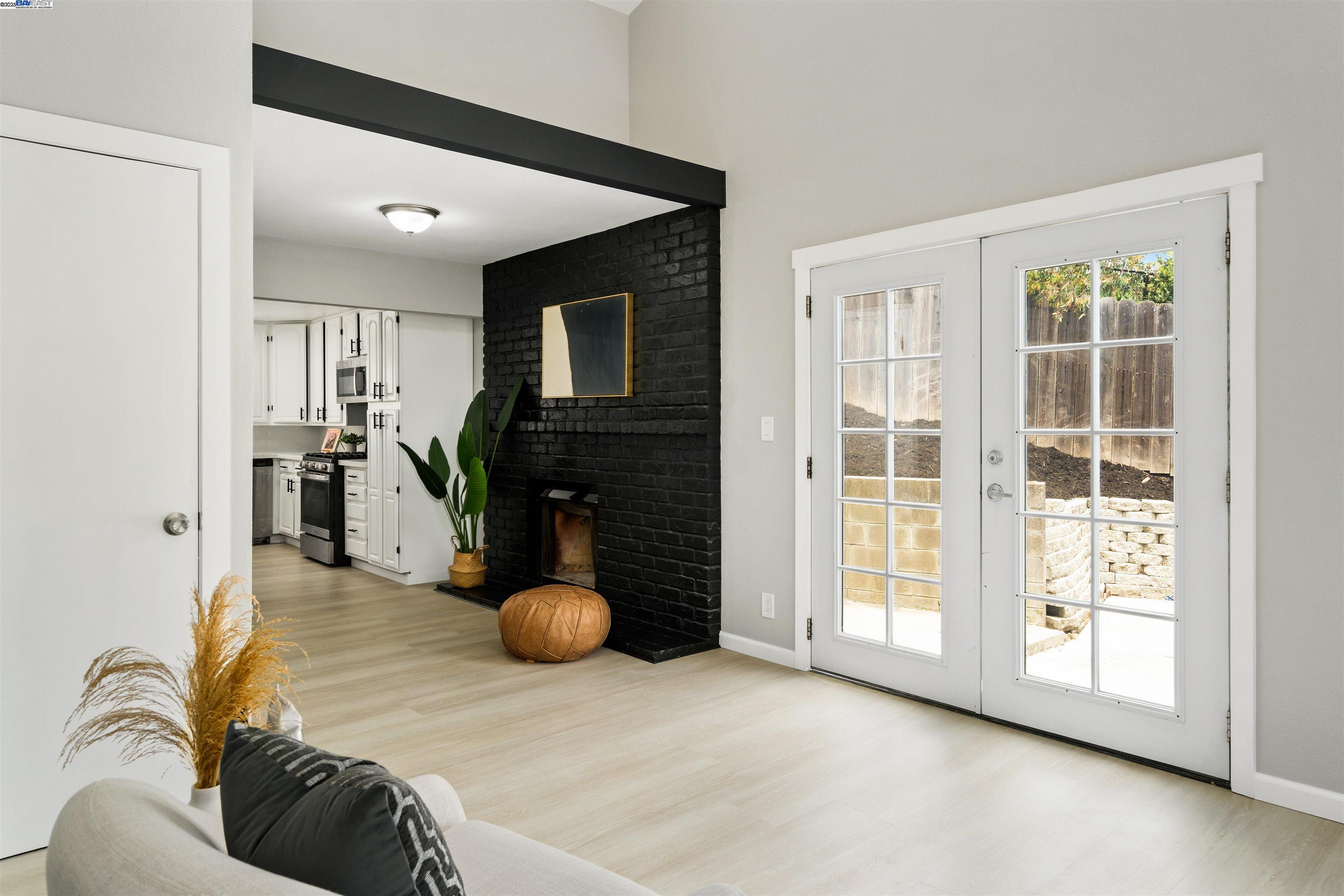 Detail Gallery Image 21 of 49 For 6330 Tri Lane, El Sobrante,  CA 94803 - 5 Beds | 3 Baths