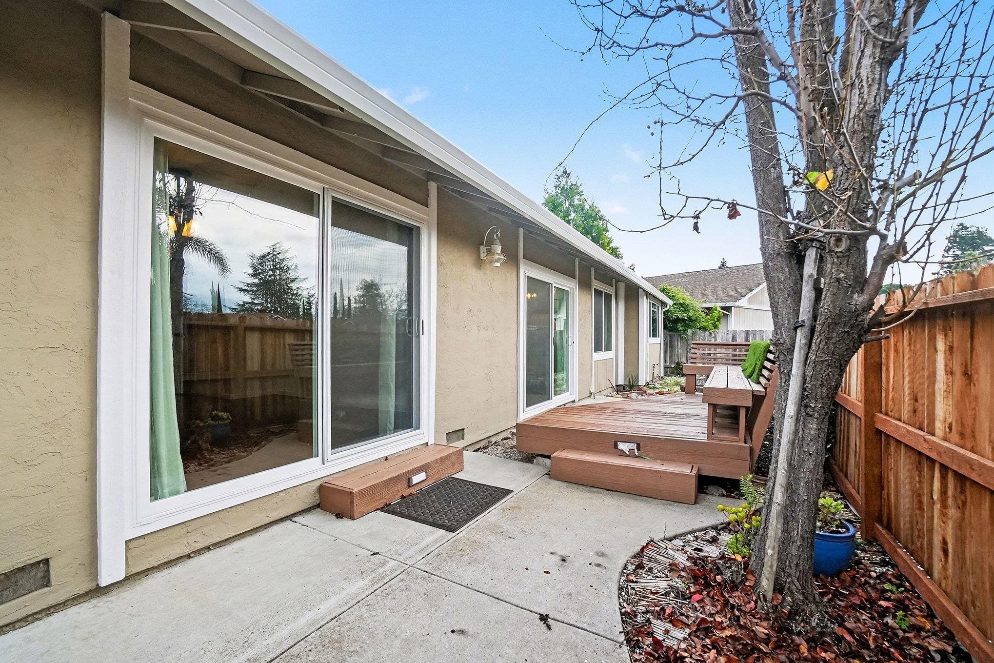 Detail Gallery Image 22 of 25 For 1833 Camino Estrada, Concord,  CA 94521 - 3 Beds | 2 Baths