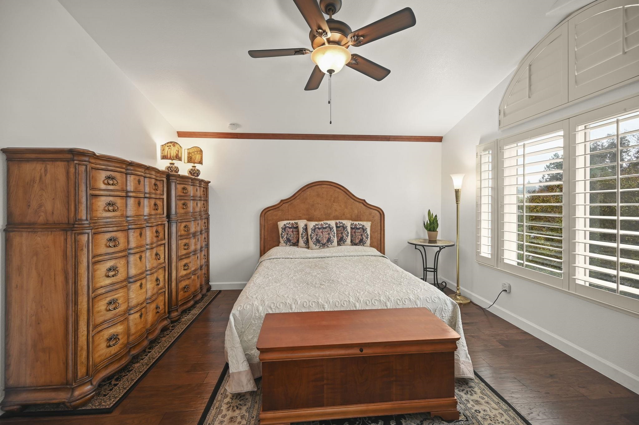 Detail Gallery Image 17 of 34 For 415 Orchard View Ave, Martinez,  CA 94553 - 3 Beds | 2/1 Baths