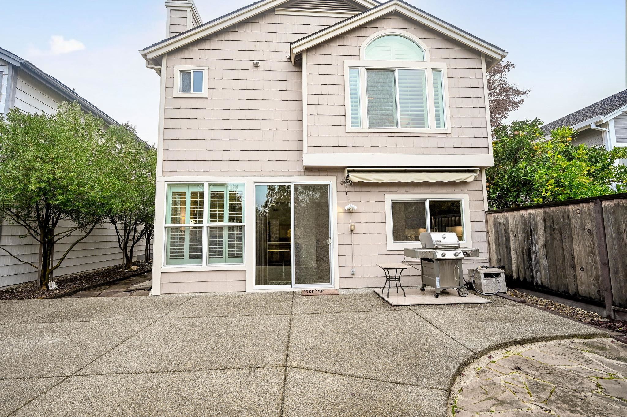 Detail Gallery Image 25 of 34 For 415 Orchard View Ave, Martinez,  CA 94553 - 3 Beds | 2/1 Baths