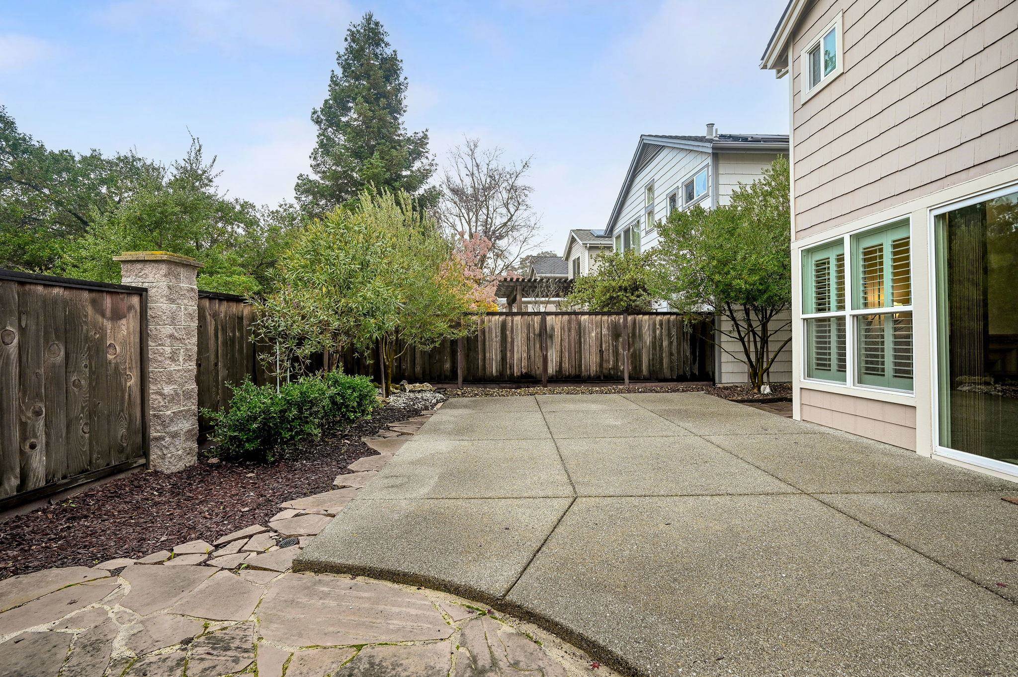 Detail Gallery Image 26 of 34 For 415 Orchard View Ave, Martinez,  CA 94553 - 3 Beds | 2/1 Baths