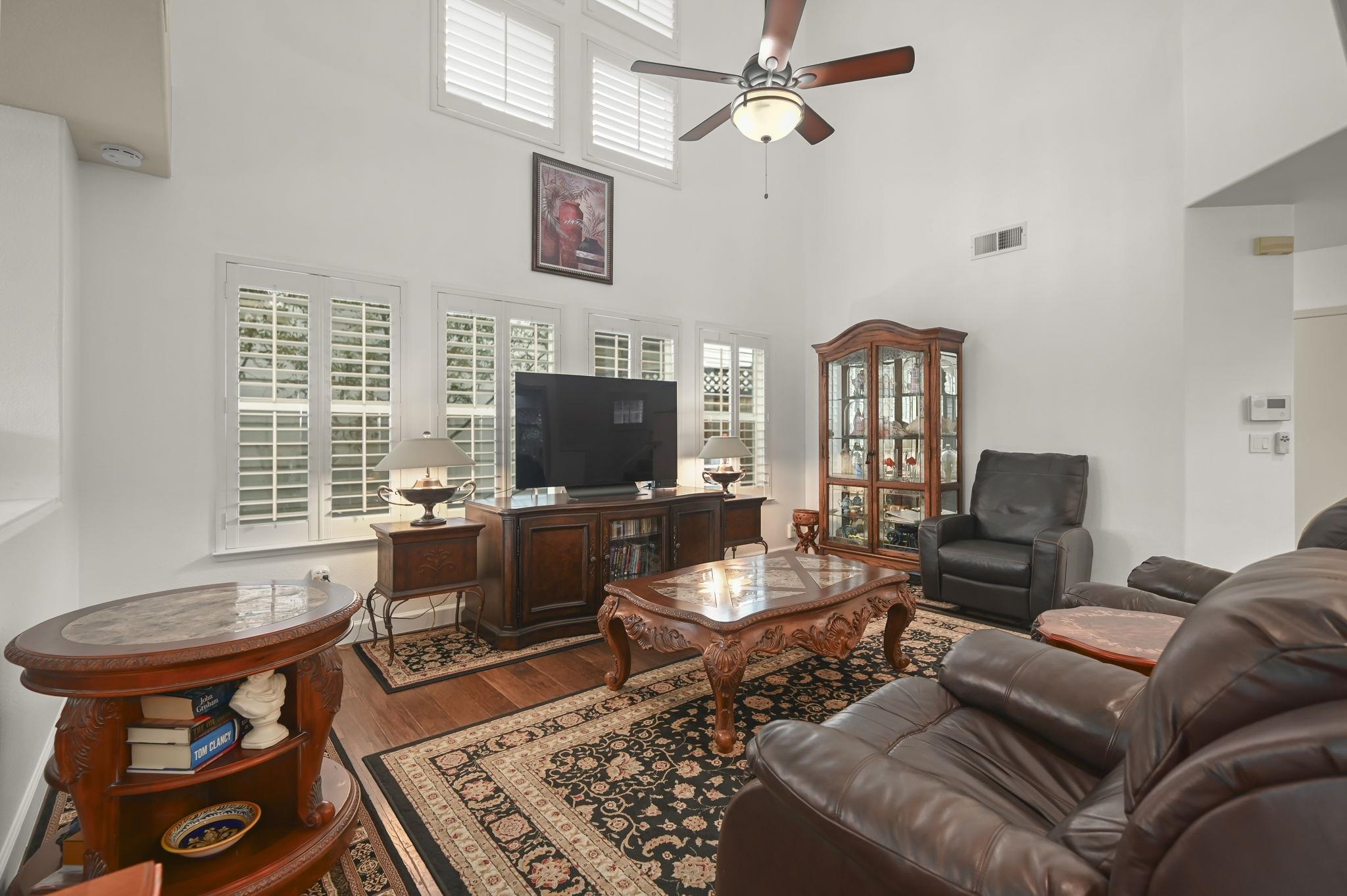 Detail Gallery Image 6 of 34 For 415 Orchard View Ave, Martinez,  CA 94553 - 3 Beds | 2/1 Baths