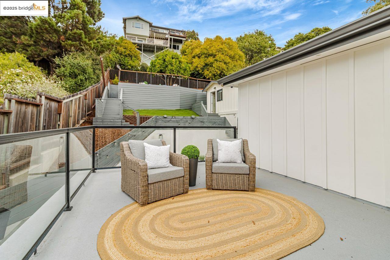 Detail Gallery Image 21 of 60 For 7900 Michigan Ave, Oakland,  CA 94605 - 5 Beds | 4 Baths