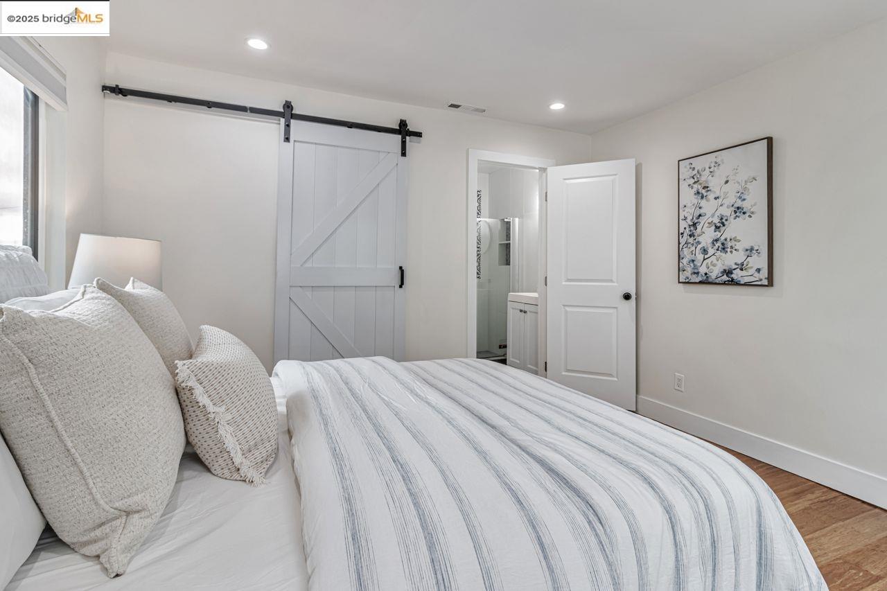 Detail Gallery Image 29 of 60 For 7900 Michigan Ave, Oakland,  CA 94605 - 5 Beds | 4 Baths