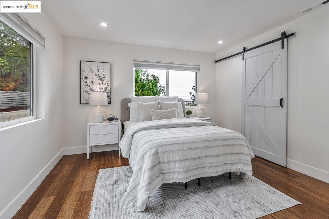 Detail Gallery Image 30 of 60 For 7900 Michigan Ave, Oakland,  CA 94605 - 5 Beds | 4 Baths