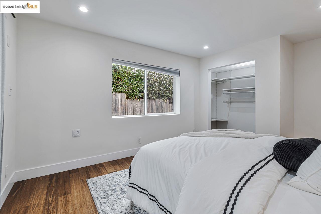 Detail Gallery Image 31 of 60 For 7900 Michigan Ave, Oakland,  CA 94605 - 5 Beds | 4 Baths