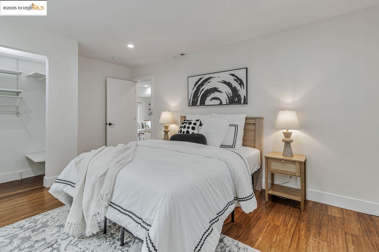 Detail Gallery Image 32 of 60 For 7900 Michigan Ave, Oakland,  CA 94605 - 5 Beds | 4 Baths