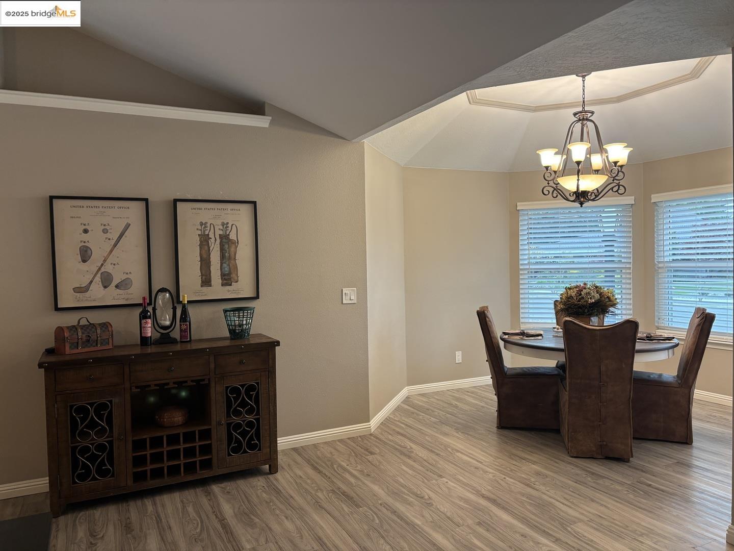 Detail Gallery Image 12 of 24 For 1740 S Teddy St, Visalia,  CA 93277 - 3 Beds | 2 Baths