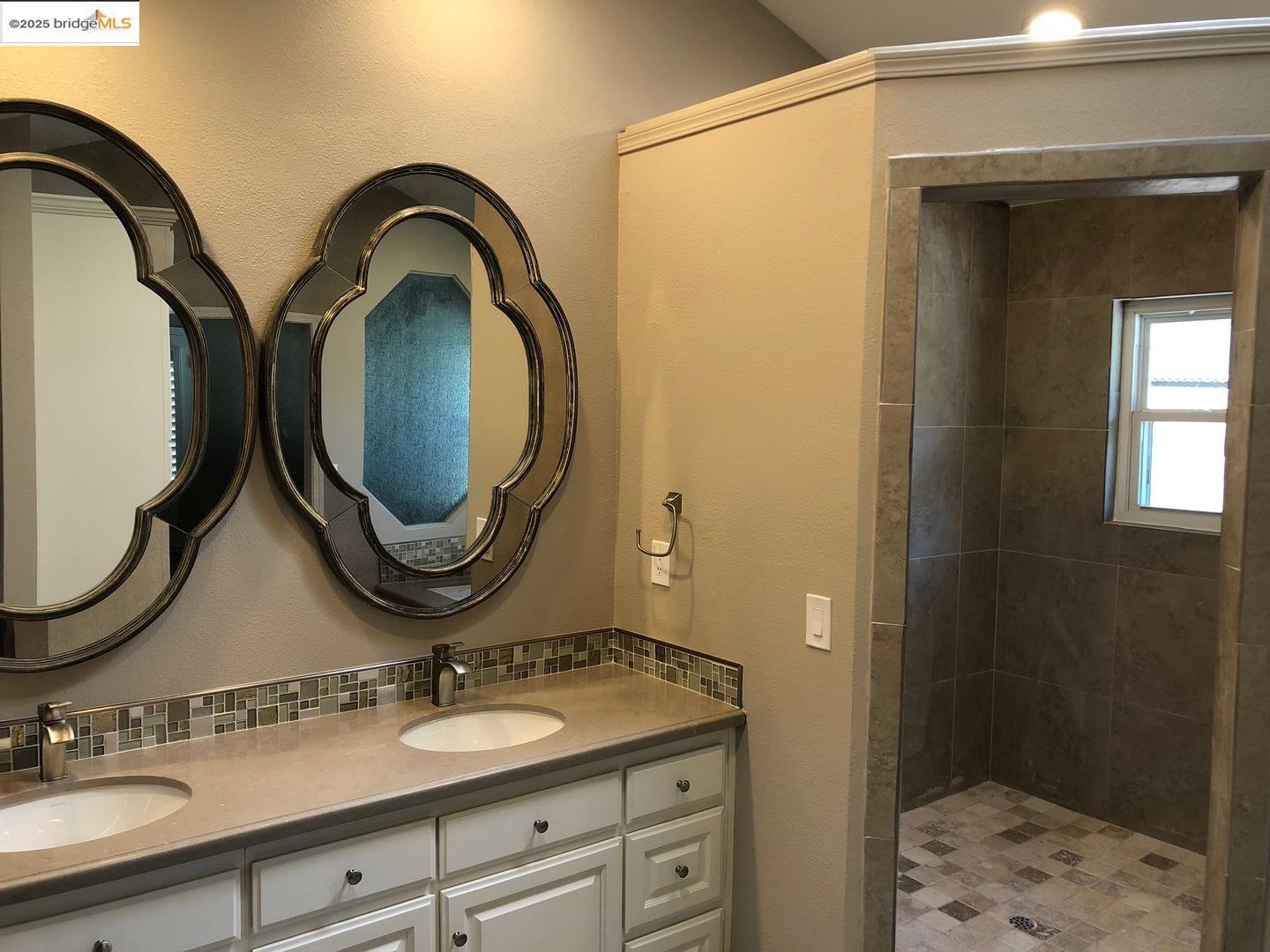 Detail Gallery Image 22 of 24 For 1740 S Teddy St, Visalia,  CA 93277 - 3 Beds | 2 Baths