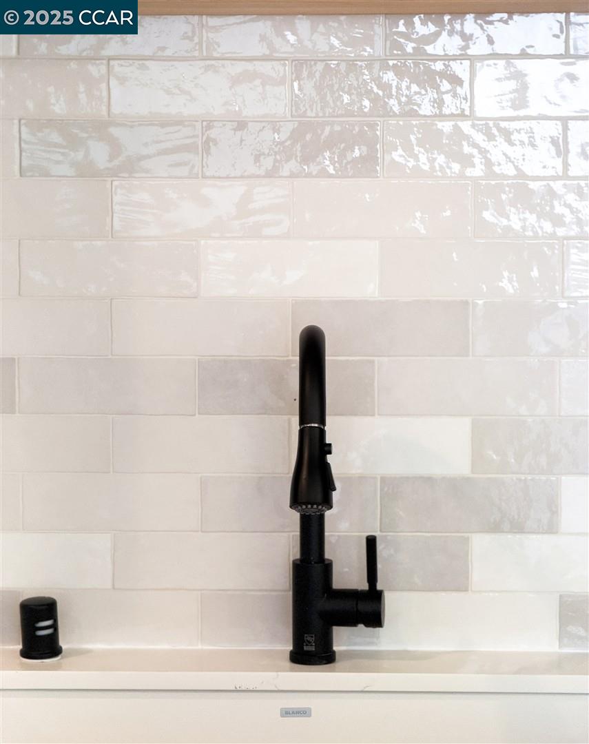 Detail Gallery Image 12 of 56 For 4121 Kensington Dr, Concord,  CA 94521 - 4 Beds | 2 Baths