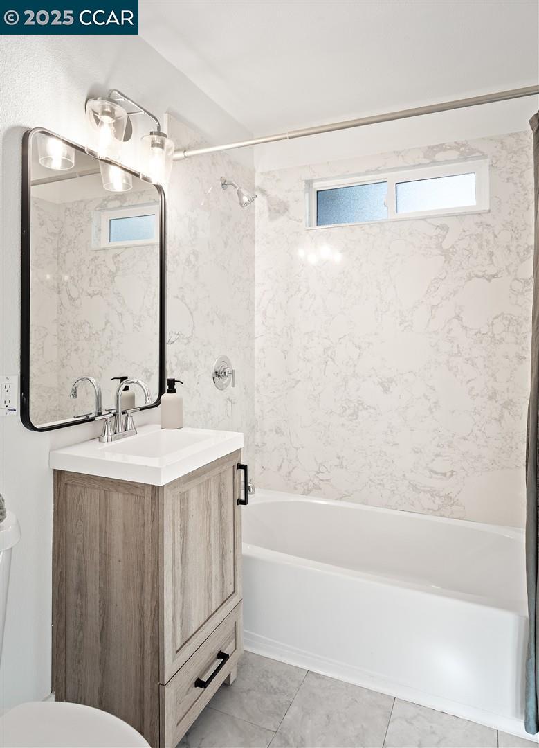 Detail Gallery Image 19 of 56 For 4121 Kensington Dr, Concord,  CA 94521 - 4 Beds | 2 Baths