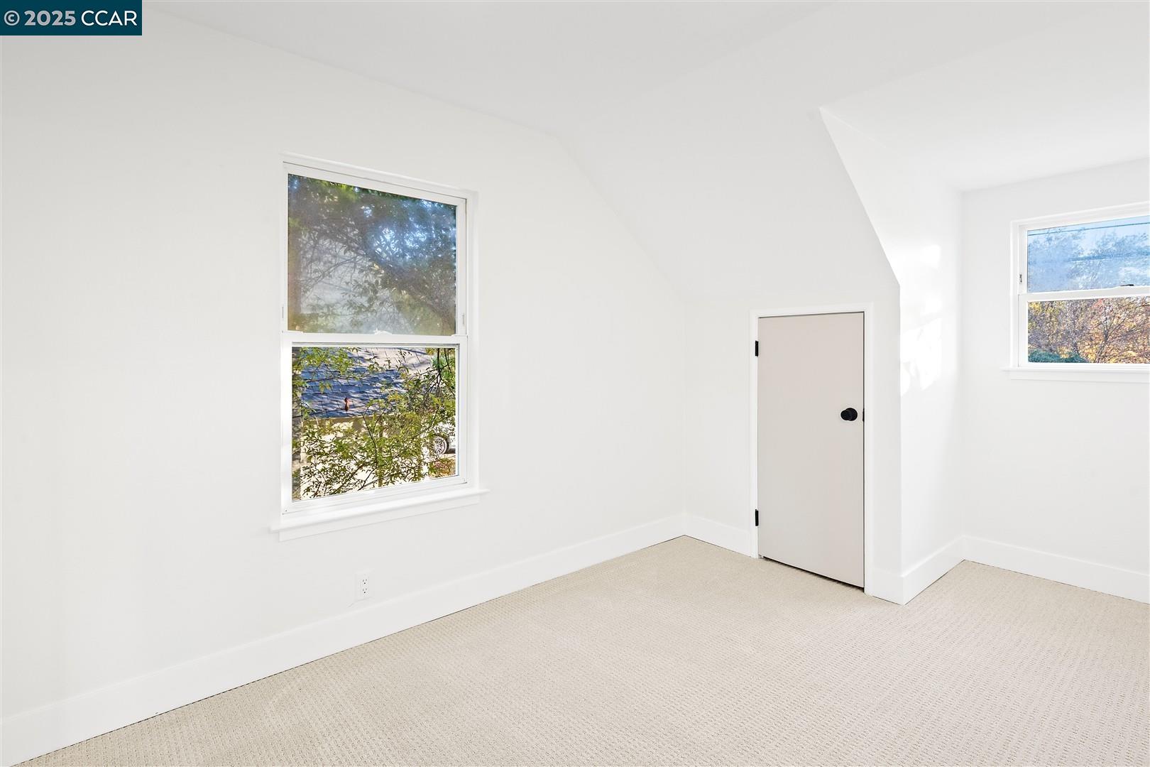 Detail Gallery Image 27 of 56 For 4121 Kensington Dr, Concord,  CA 94521 - 4 Beds | 2 Baths