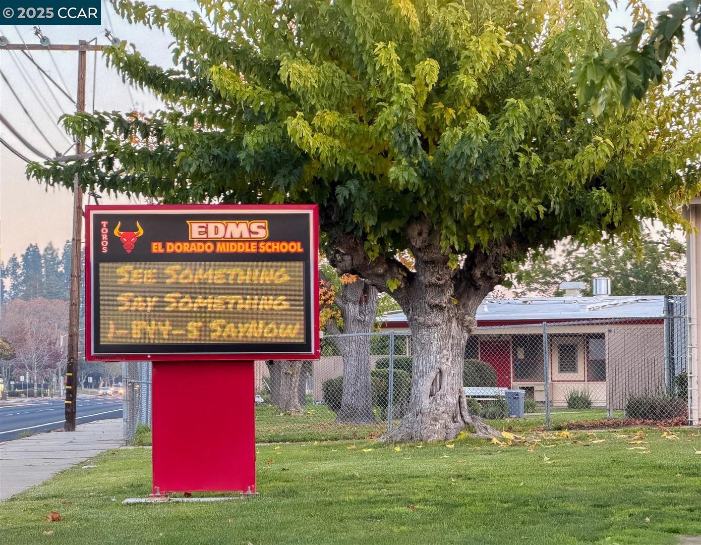 Detail Gallery Image 46 of 56 For 4121 Kensington Dr, Concord,  CA 94521 - 4 Beds | 2 Baths