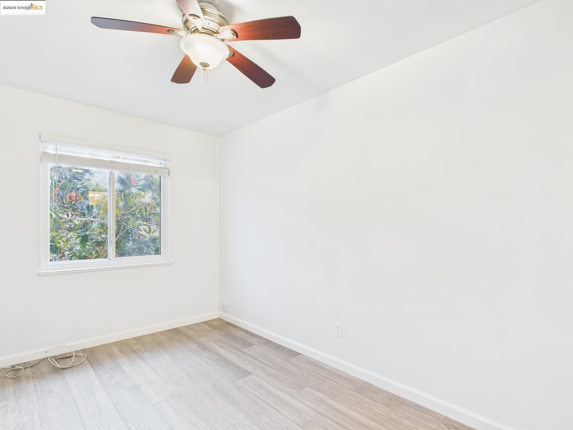 Detail Gallery Image 11 of 16 For 3807 Opal St, Oakland,  CA 94609 - 1 Beds | 1 Baths