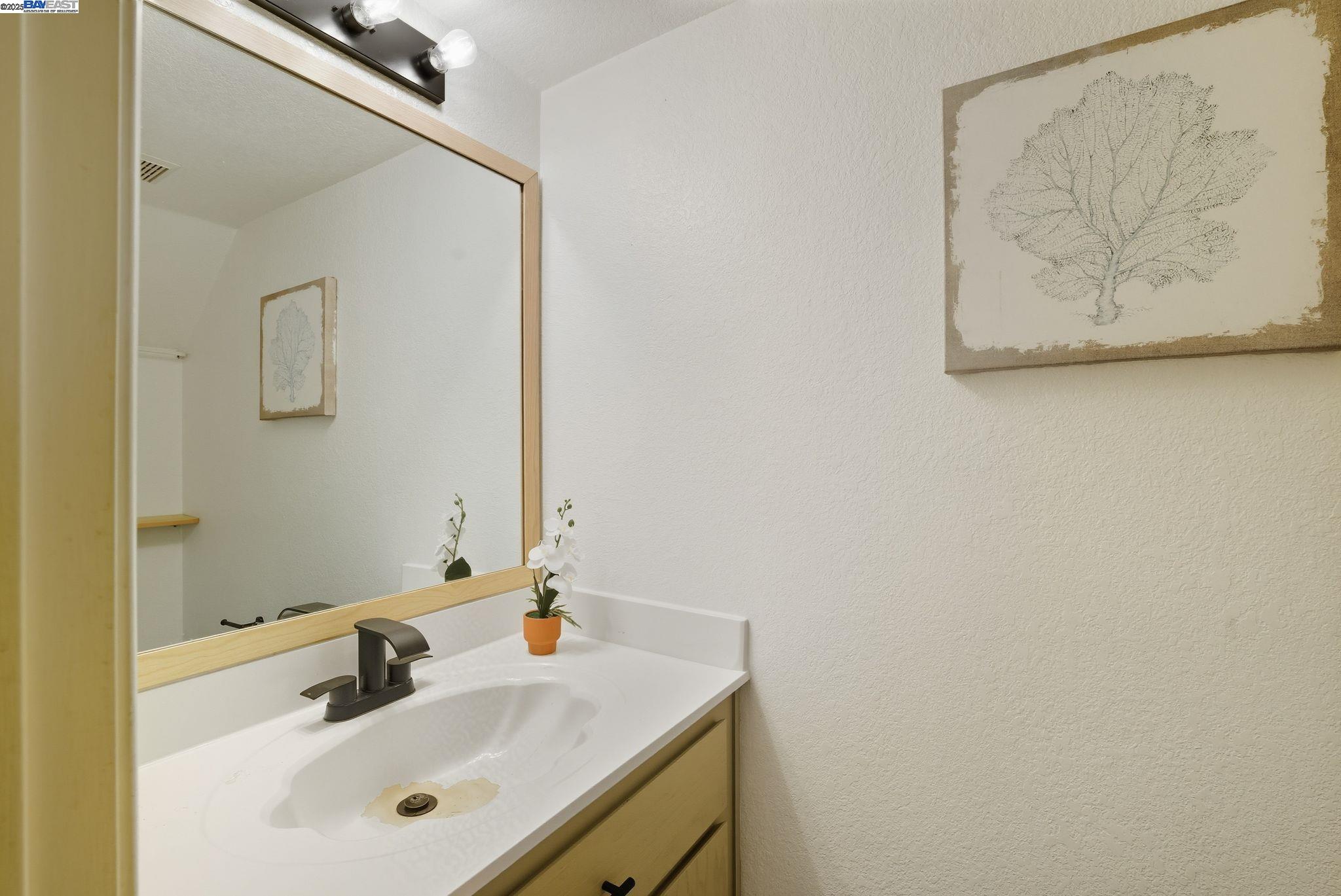 Detail Gallery Image 19 of 50 For 1860 Home Gate Dr, San Jose,  CA 95148 - 3 Beds | 2/1 Baths